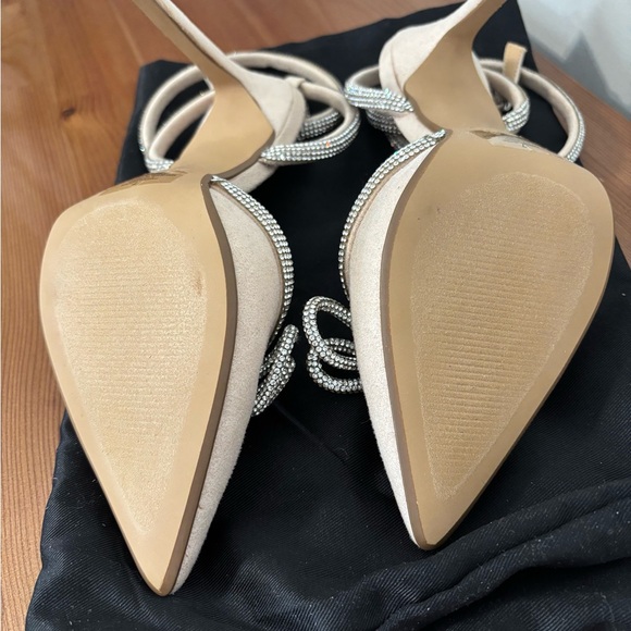 Express Women's Nude Heels with Rhinestone Bow Detail - Picture 3 of 7